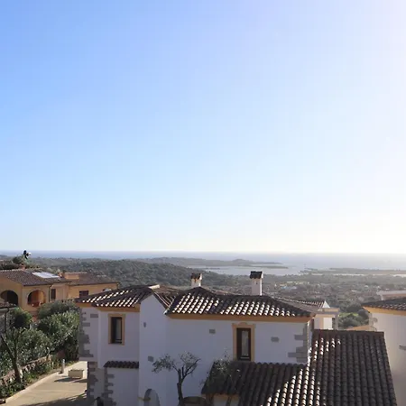 Casa Lu Fraili Mit Pool * Nuragheddu