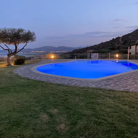 Casa Lu Fraili Mit Pool Nuragheddu