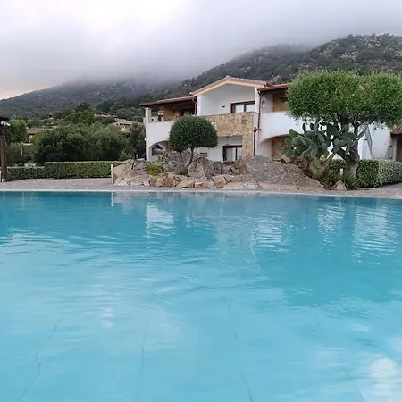 Casa Lu Fraili Mit Pool Ferienhaus *